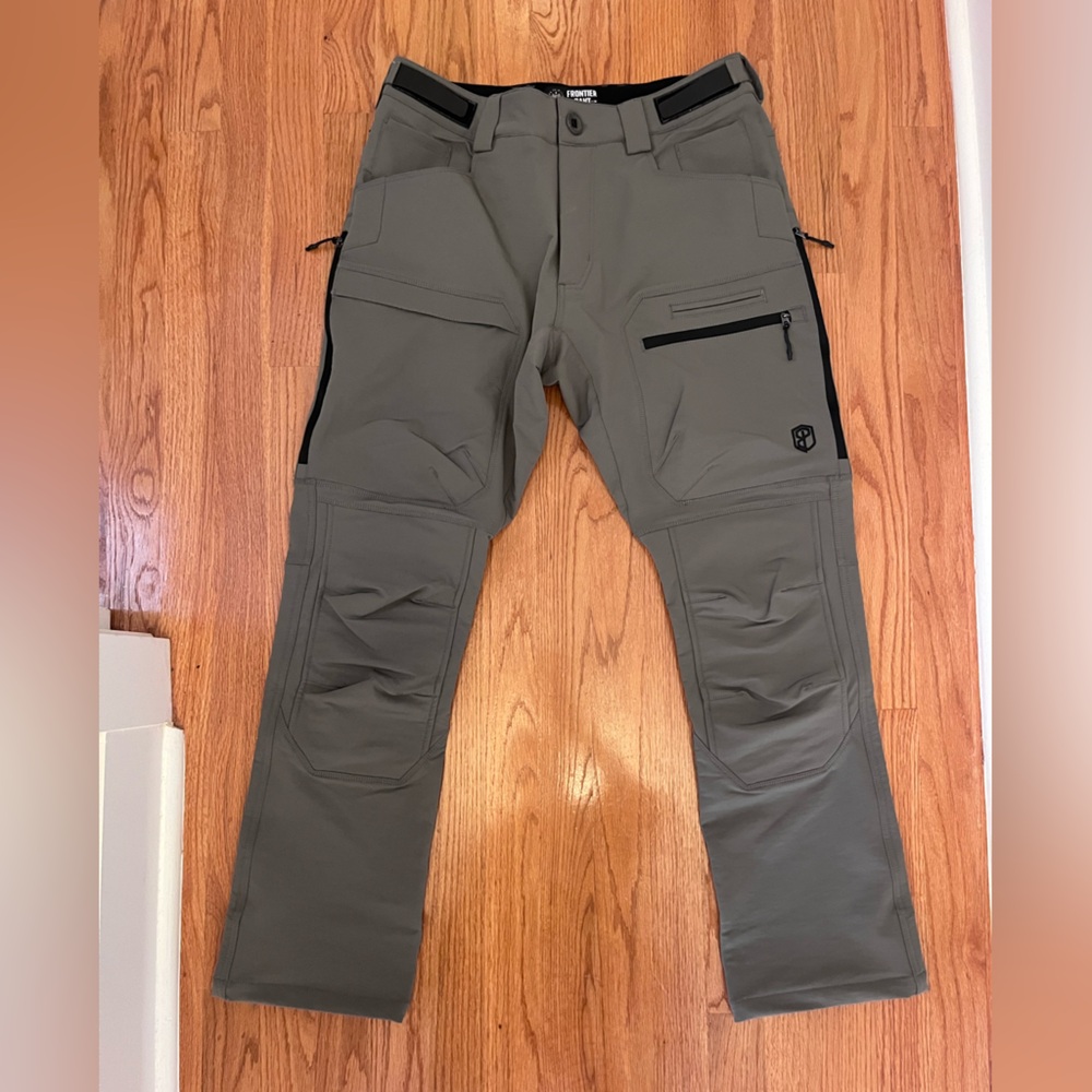 NWOT Born Primitive Tactical Frontier Pant Size 32 Short Outdoor Gray